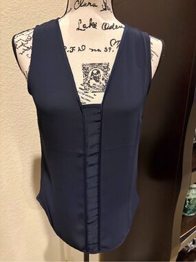 Banana Republic Navy V-Neck Sleeveless Camisole